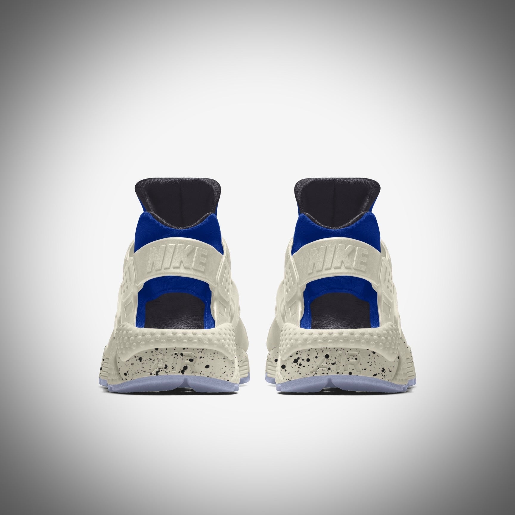 NIKE x RMN AIR HUARACHE “BLUE CREAM” (NFT)